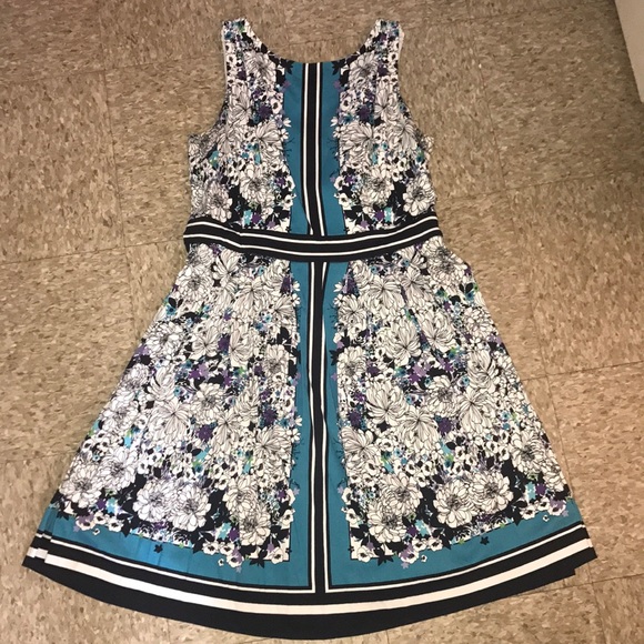 New York & Company Dresses & Skirts - New York & Co Dress 👗